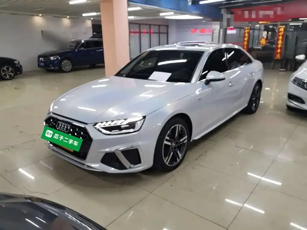 Audi A4L 2021 из CN, фото 1