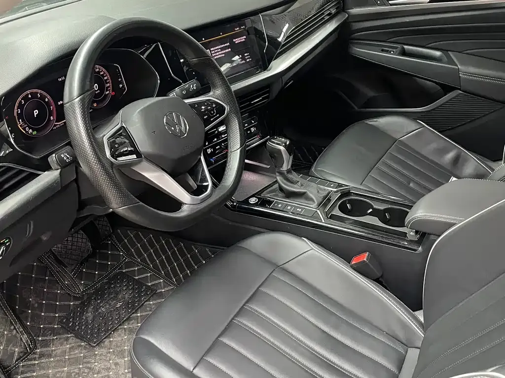 Volkswagen Passat 2023 из CN, фото 4