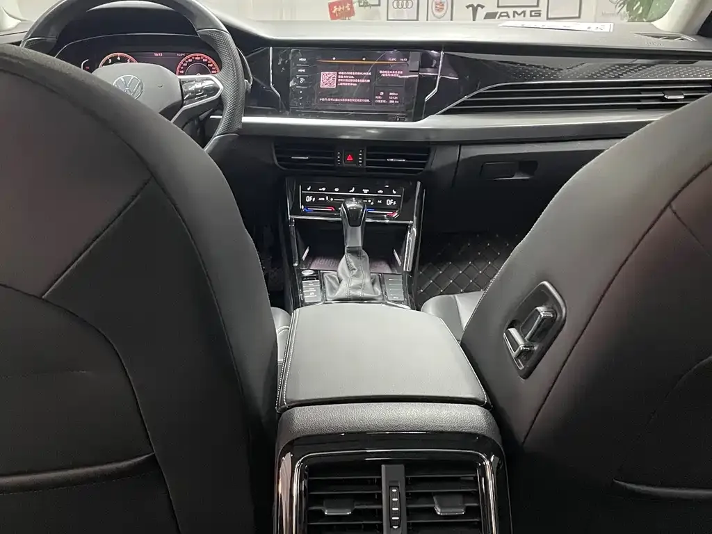 Volkswagen Passat 2023 из CN, фото 7
