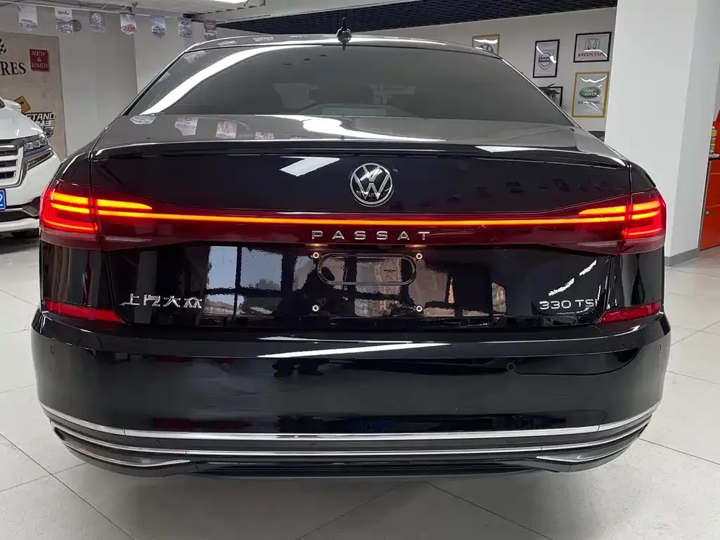 Volkswagen Passat 2023 из CN, фото 8