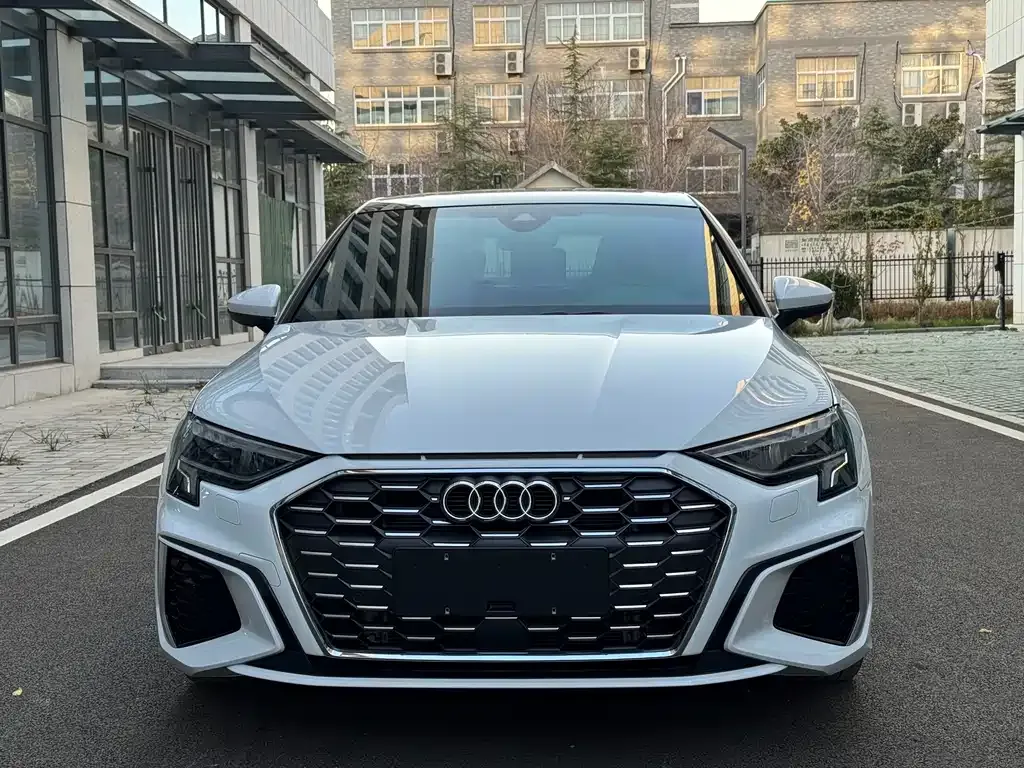 Audi A3 — фото 2