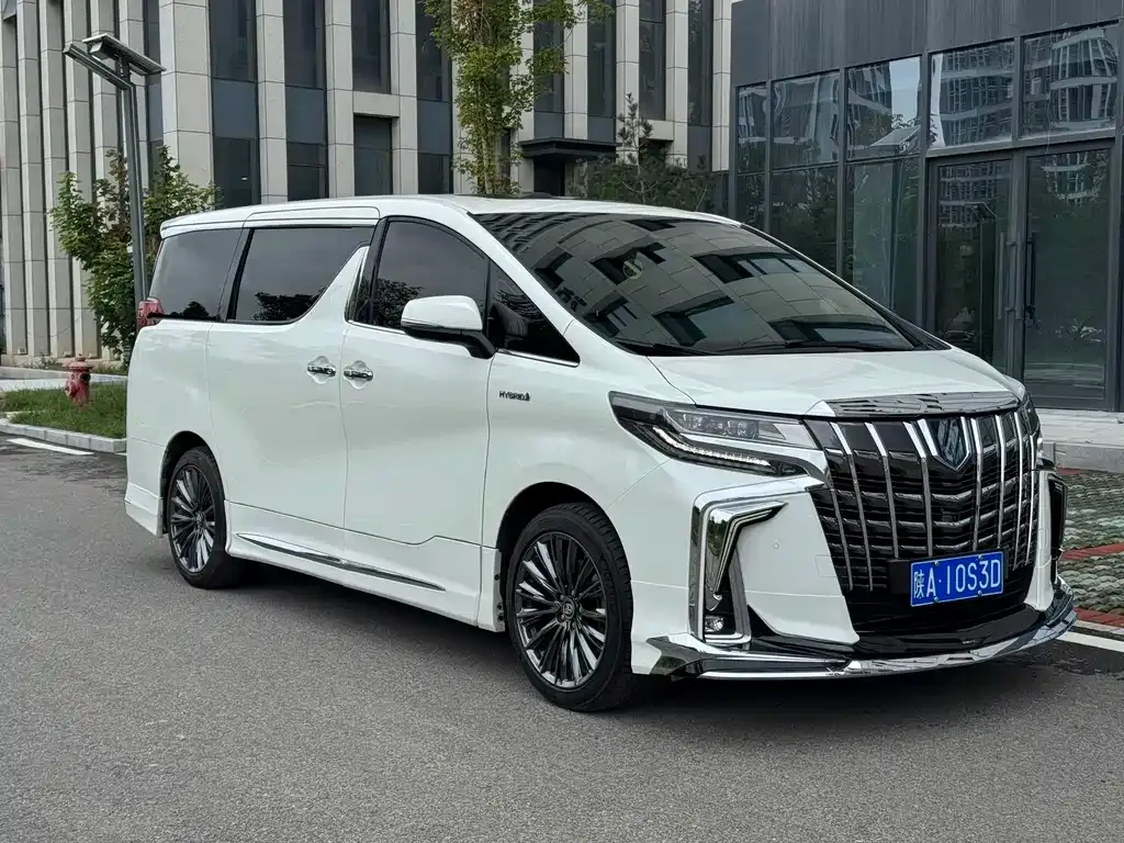 Toyota Alphard 2023 из CN, фото 3