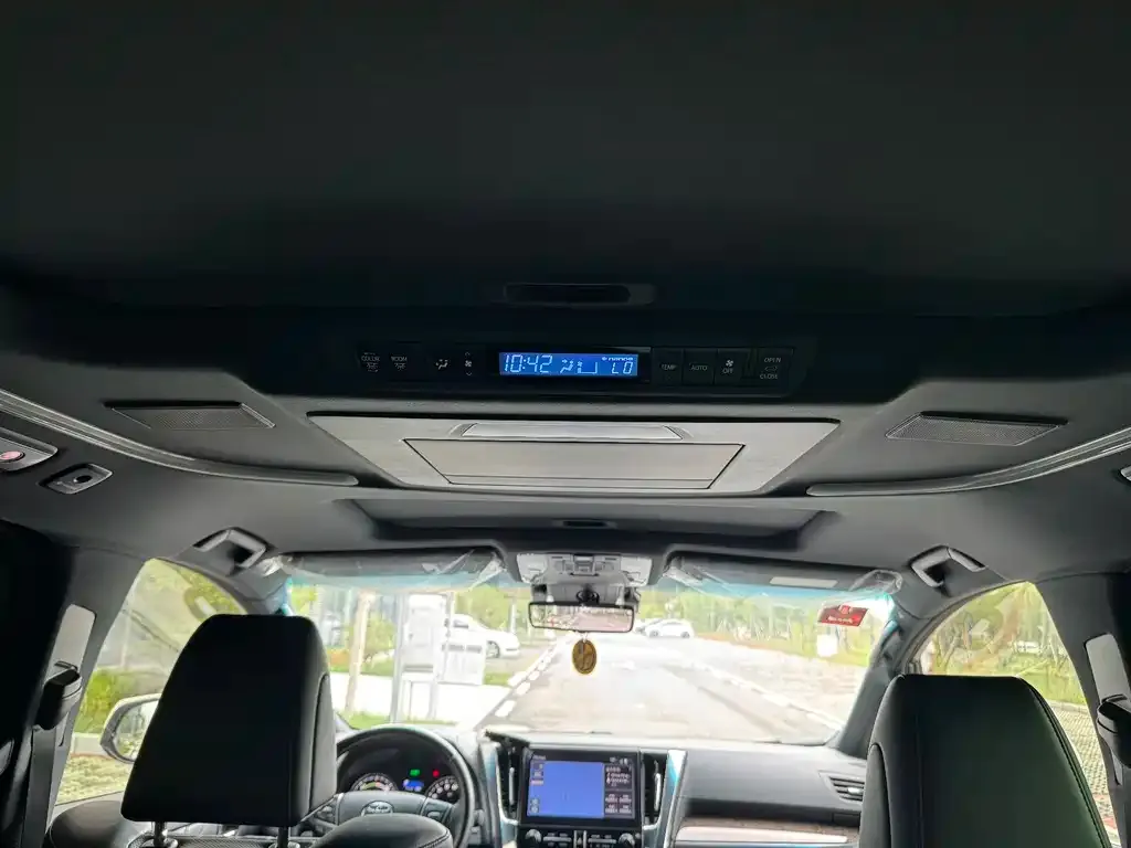 Toyota Alphard 2023 из CN, фото 5