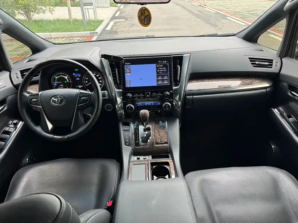 Toyota Alphard 2023 из CN, фото 8