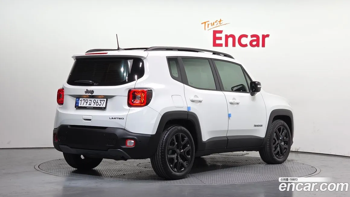 Jeep Renegade 2023 из KR, фото 2