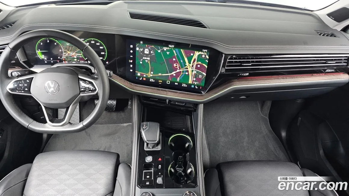 Volkswagen Touareg 2024 из KR, фото 7
