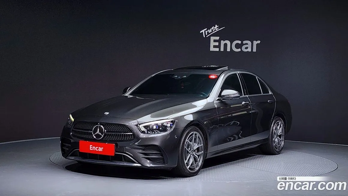 Mercedes-Benz E-Class — фото 1