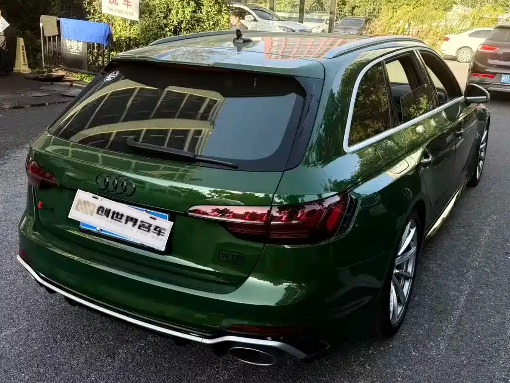 Audi RS 4 2021 из CN, фото 2