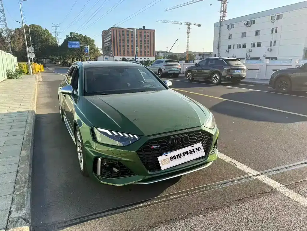 Audi RS 4 2021 из CN, фото 5