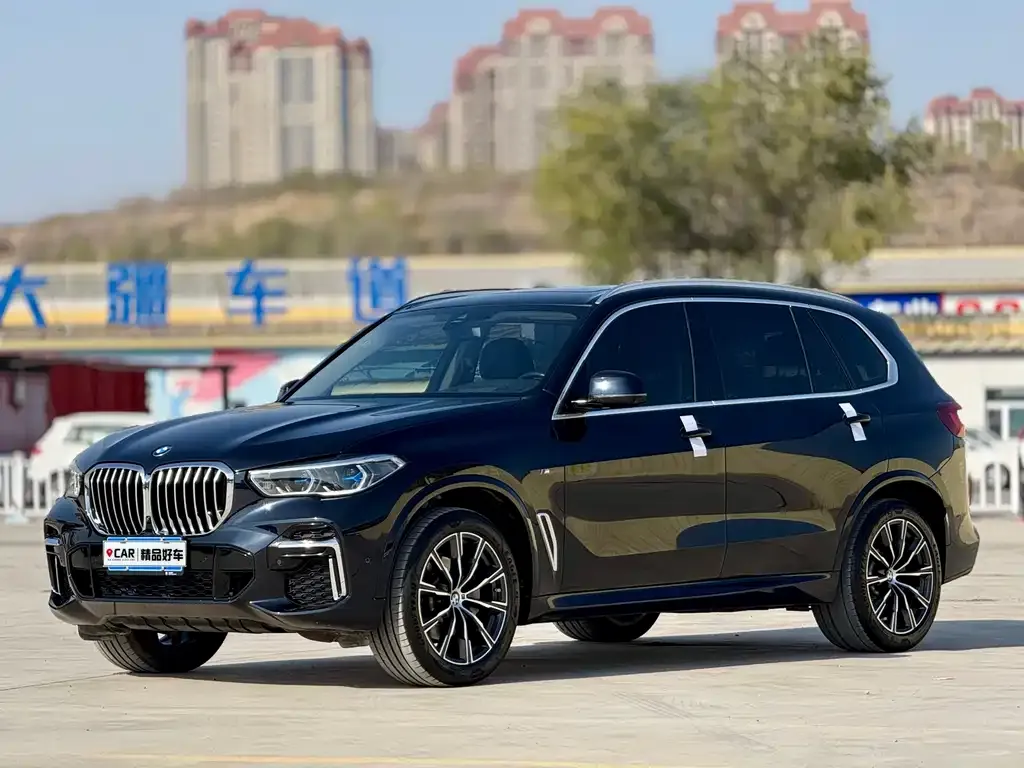 BMW X5 — фото 1