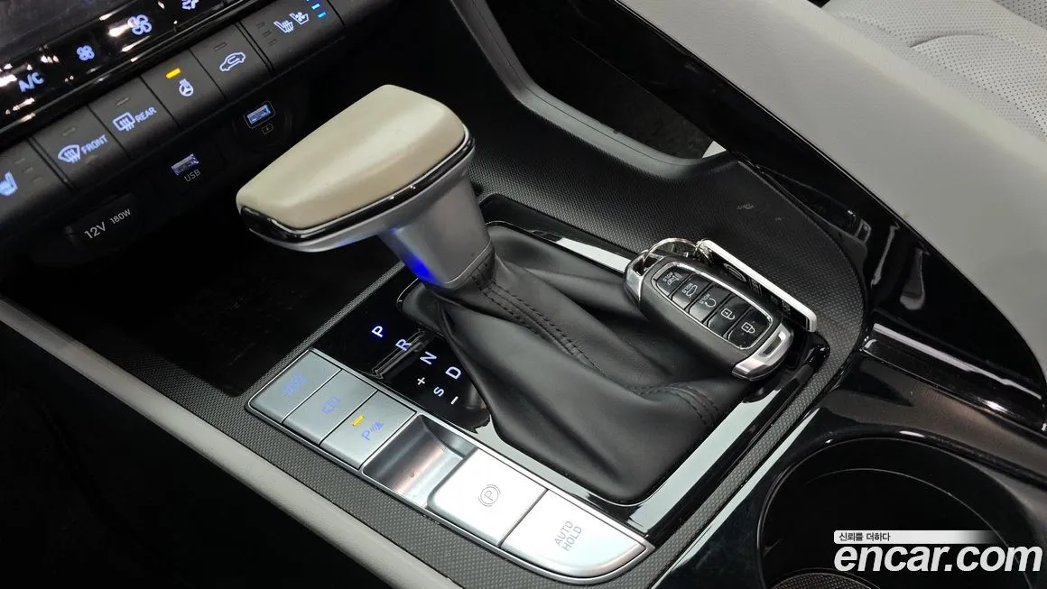 Hyundai AVANTE — фото 9