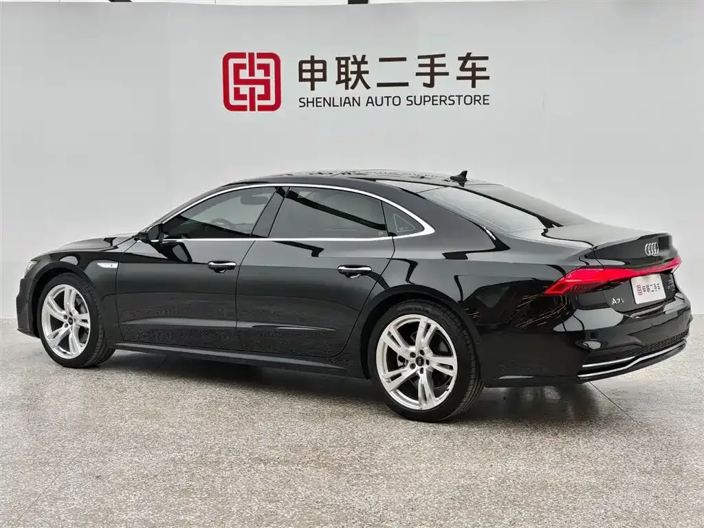 Audi A7L 2024 из CN, фото 4
