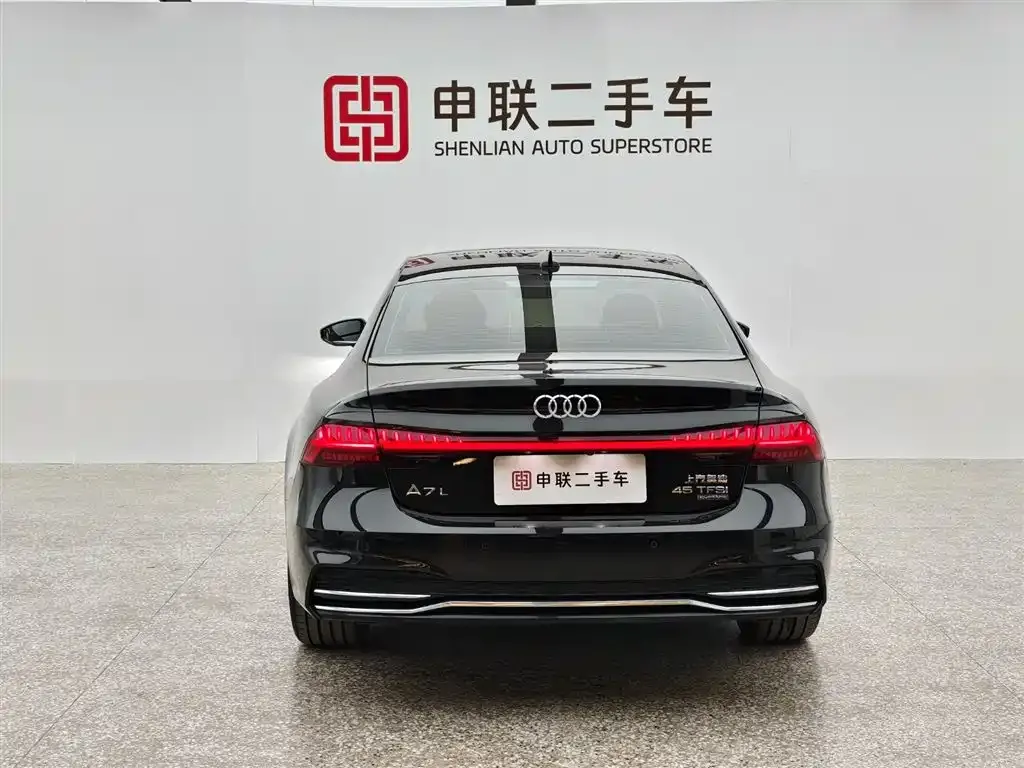 Audi A7L 2024 из CN, фото 5