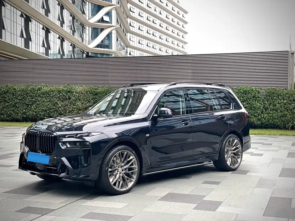 BMW X7 2023 из CN, фото 1