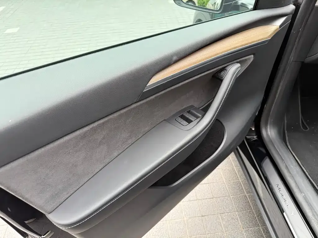 Tesla Model Y 2022 из CN, фото 10