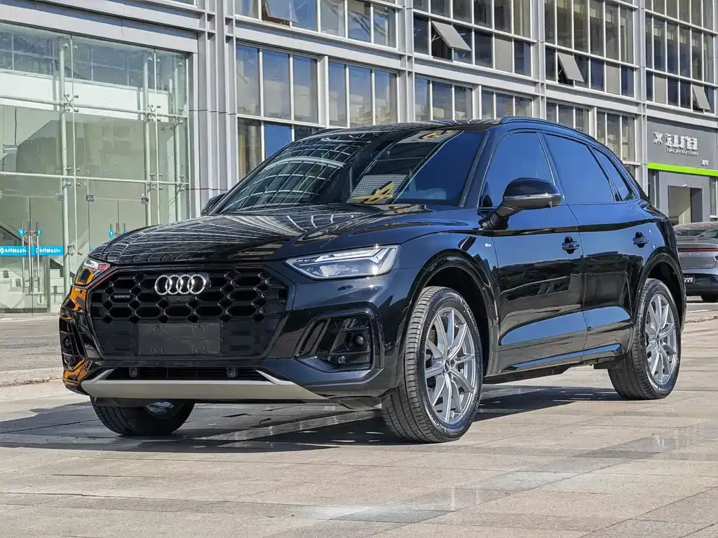 Audi Q5L 2023 из CN, фото 1