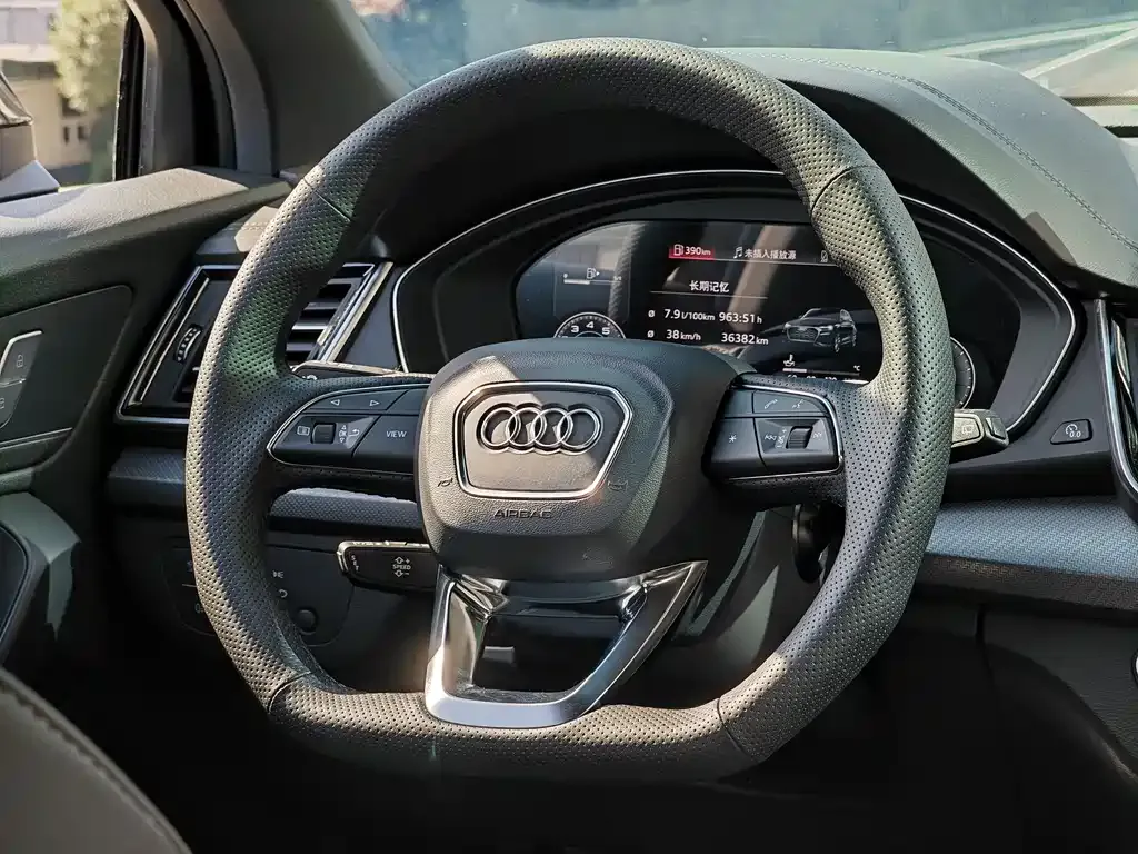 Audi Q5L 2023 из CN, фото 10