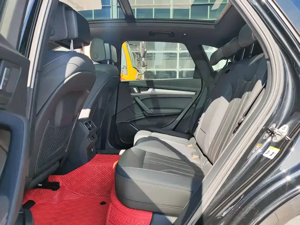 Audi Q5L 2023 из CN, фото 7