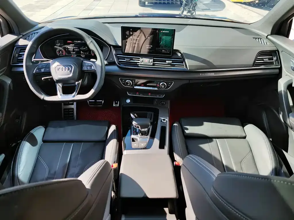 Audi Q5L 2023 из CN, фото 8