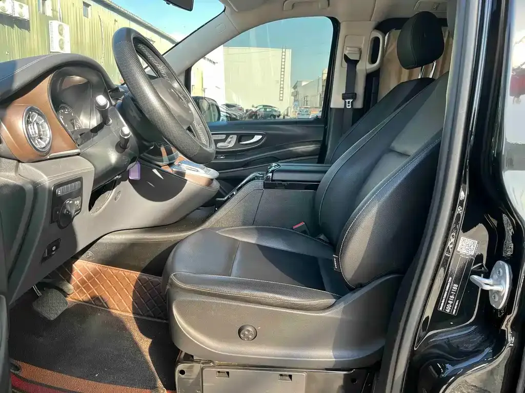 Mercedes-Benz Vito 2023 из CN, фото 4