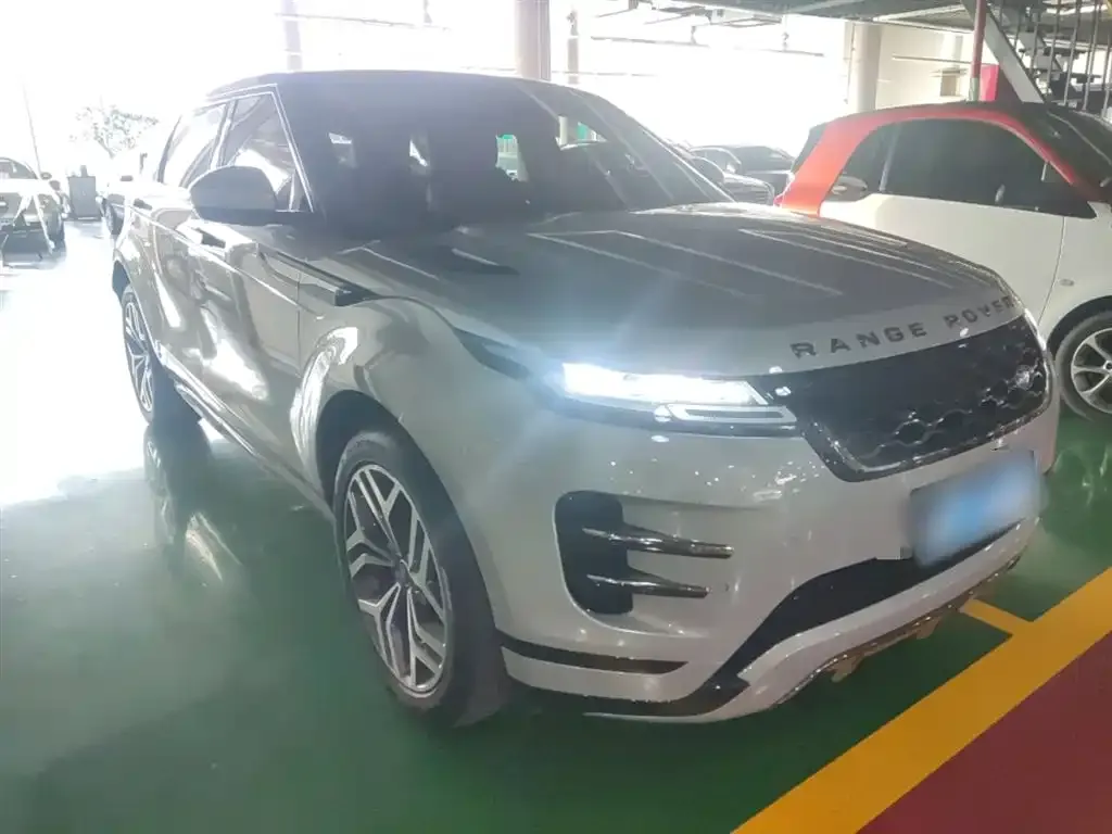 Land Rover Evoque 2024 из CN, фото 4