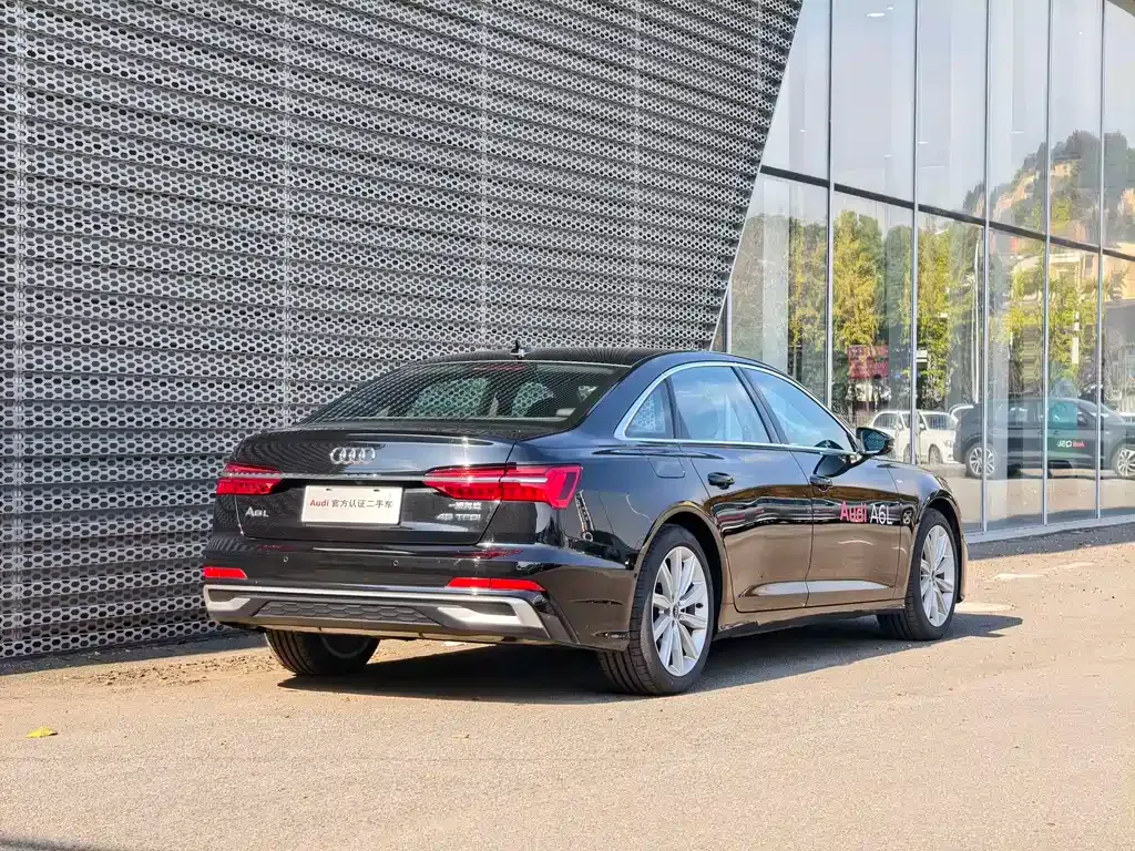 Audi A6L 2024 из CN, фото 5
