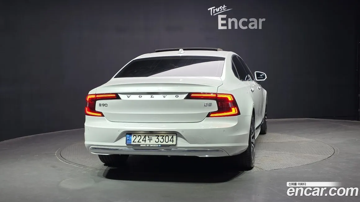 Volvo S90 — фото 4