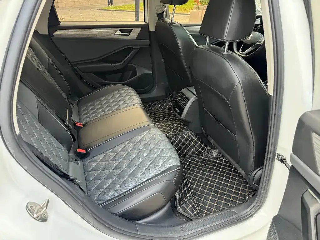 Volkswagen Sagitar 2023 из CN, фото 7