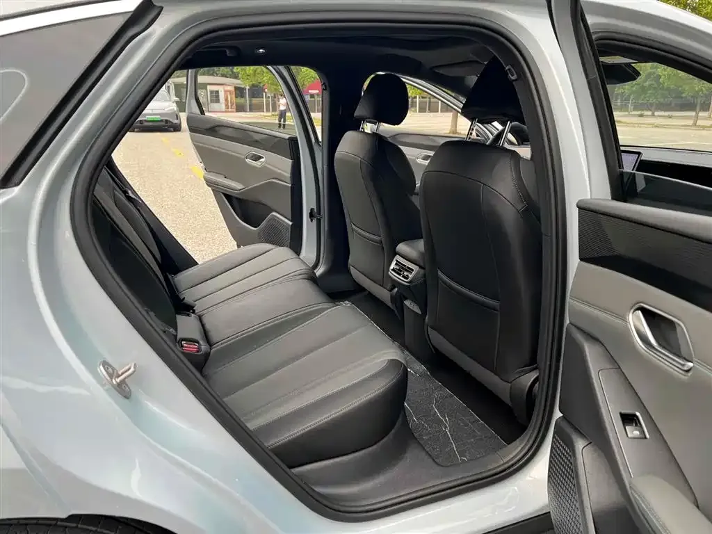 BYD Qin L 2025 из CN, фото 8
