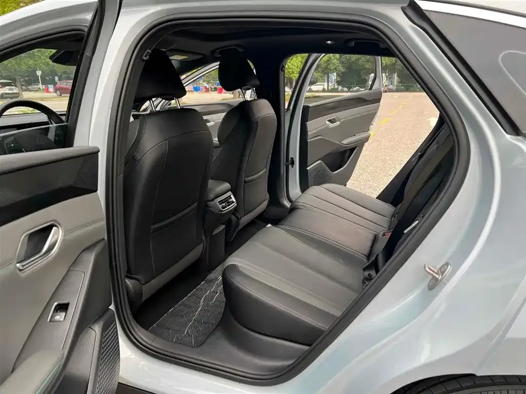 BYD Qin L 2025 из CN, фото 9