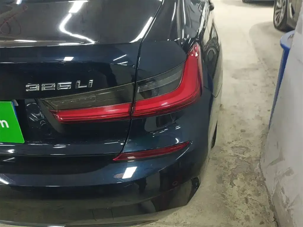 BMW 3 Series 2021 из CN, фото 8