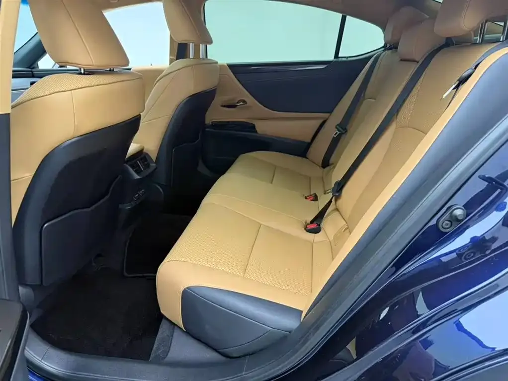 Lexus ES 2022 из CN, фото 9