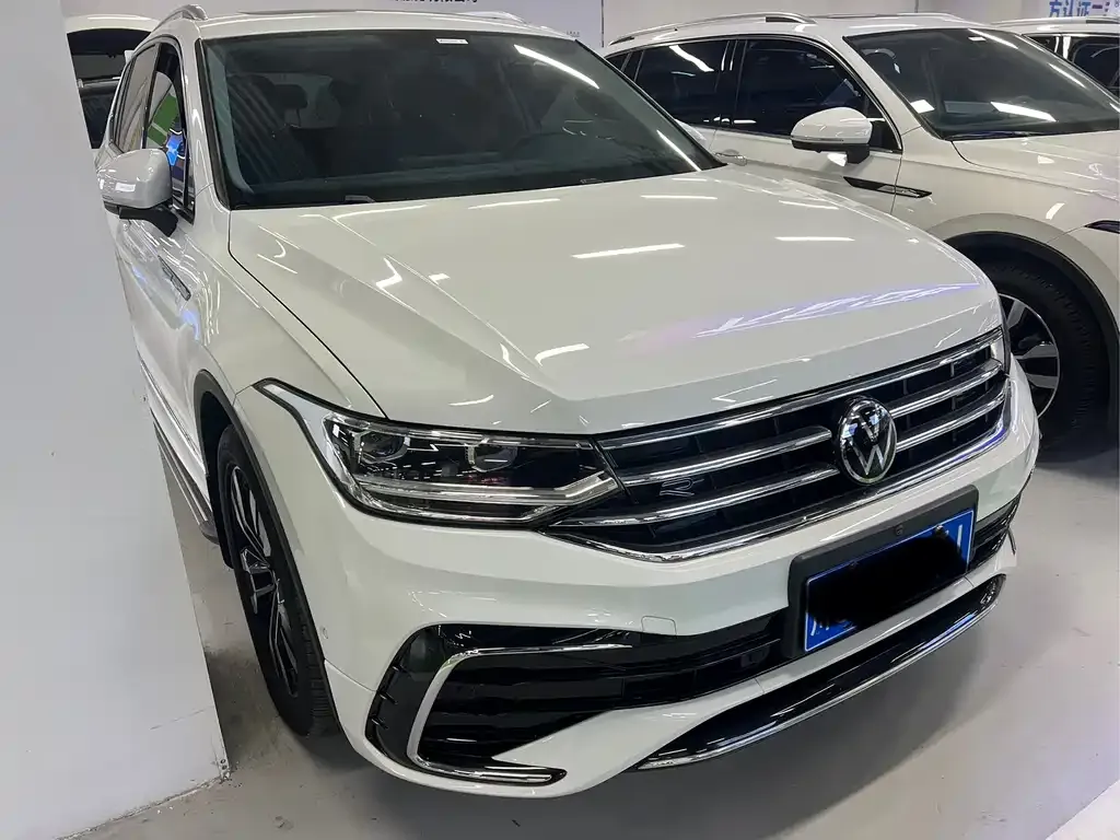 Volkswagen Tiguan L 2024 из CN, фото 3