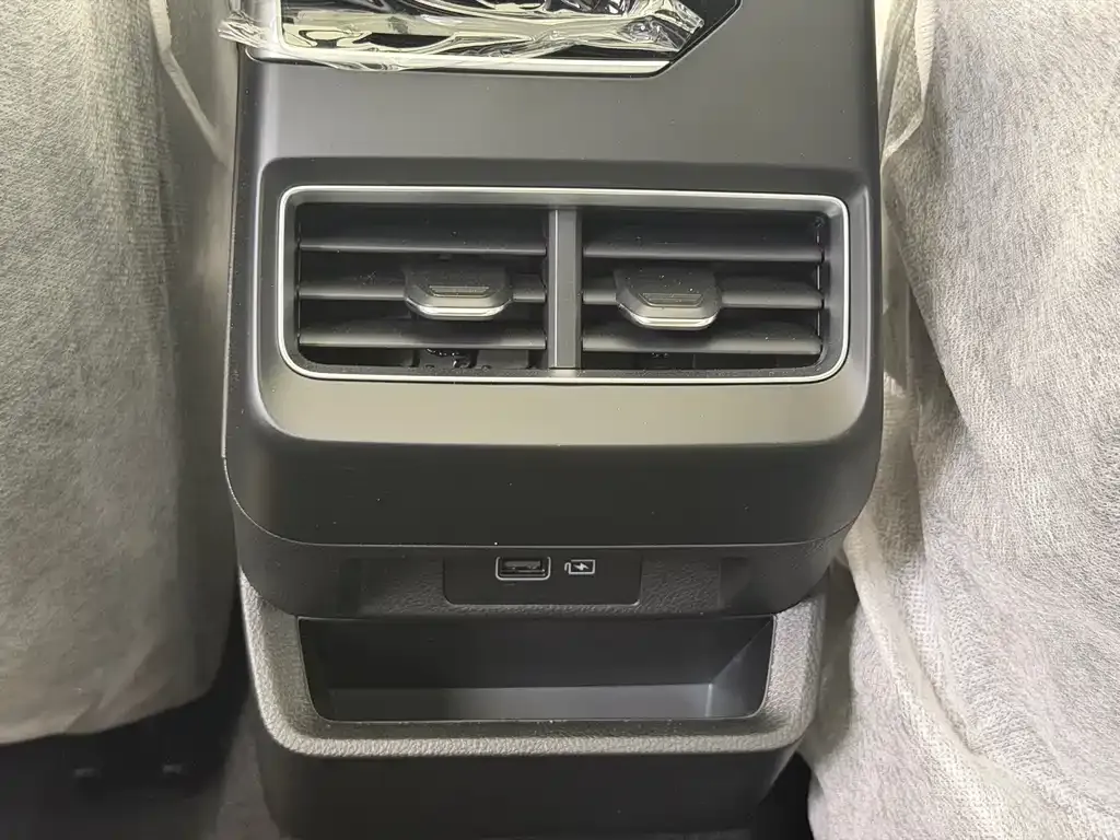 Geely Xingrui 2025 из CN, фото 10