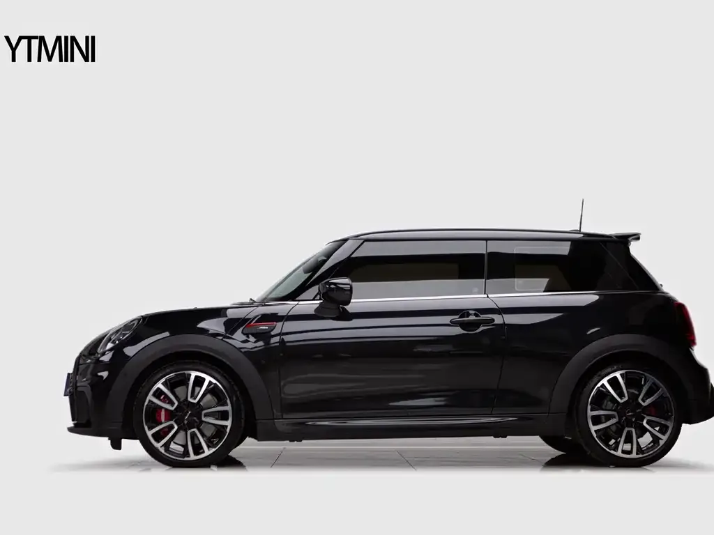 MINI Cooper (3-door) 2021 из CN, фото 2