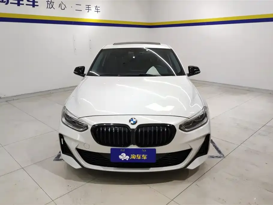 BMW 1 Series 2021 из CN, фото 2