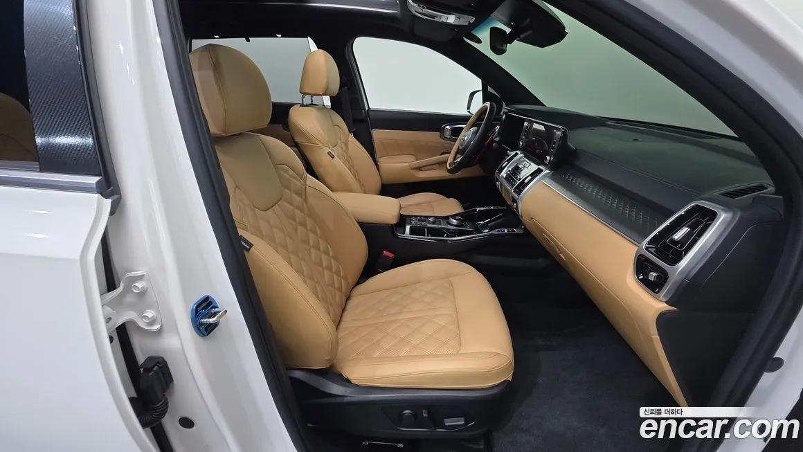 Kia Sorento — фото 10