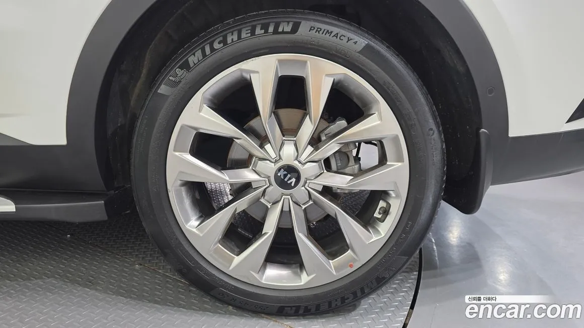 Kia Sorento — фото 5
