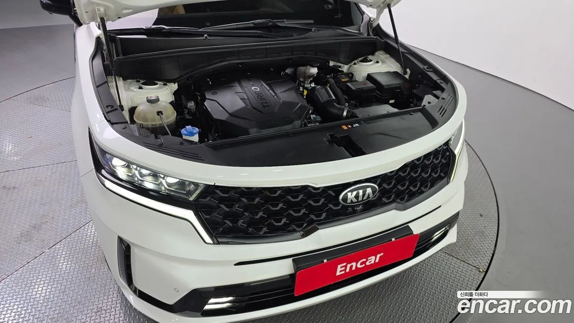 Kia Sorento — фото 6