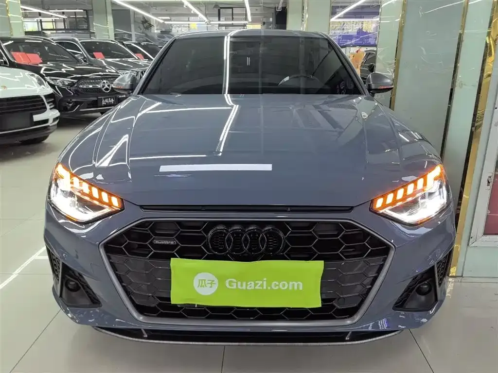 Audi A4L 2022 из CN, фото 3