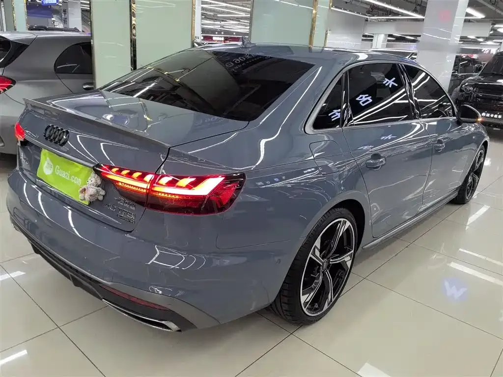 Audi A4L 2022 из CN, фото 7