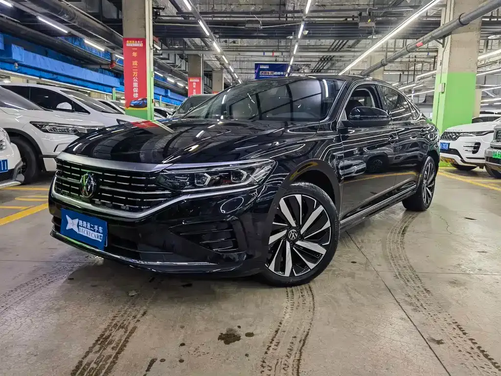 Volkswagen Passat 2022 из CN, фото 1