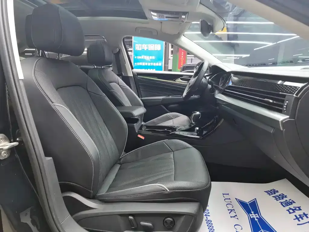 Volkswagen Passat 2022 из CN, фото 8
