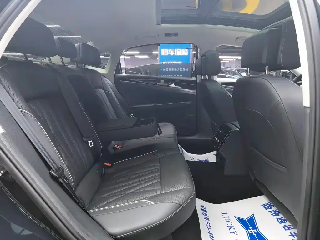 Volkswagen Passat 2022 из CN, фото 9
