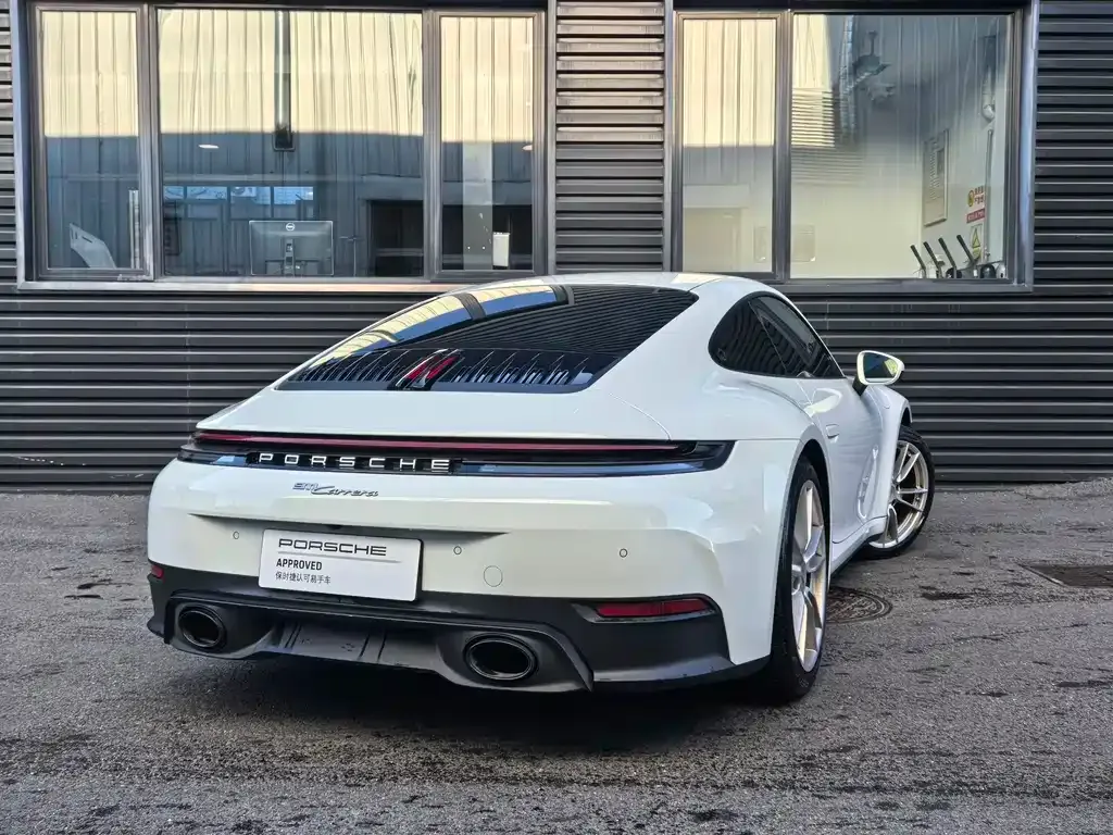 Porsche 911 2025 из CN, фото 5