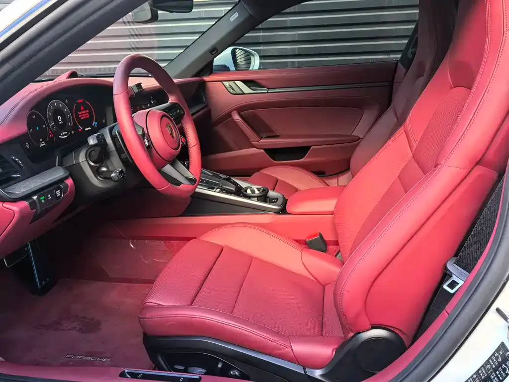 Porsche 911 2025 из CN, фото 8
