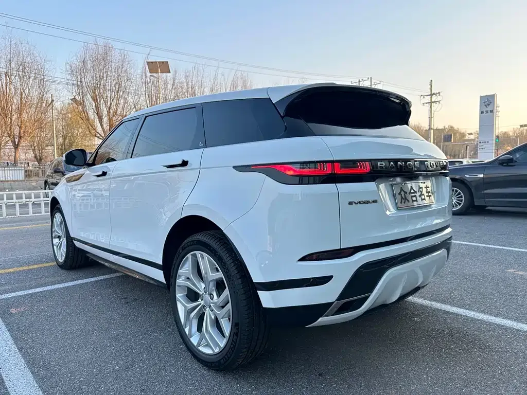 Land Rover Evoque — фото 5
