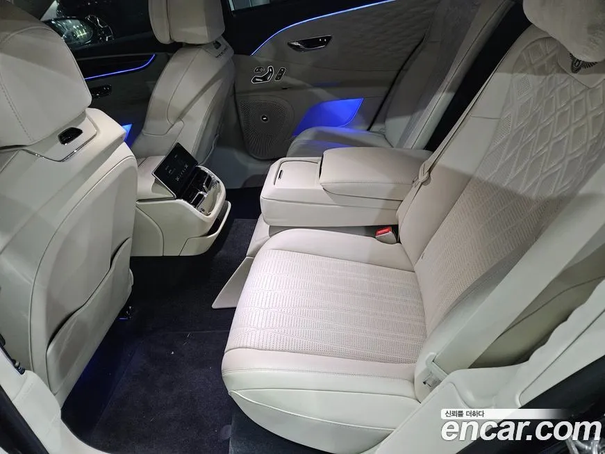 Bentley Flying Spur 2022 из KR, фото 7