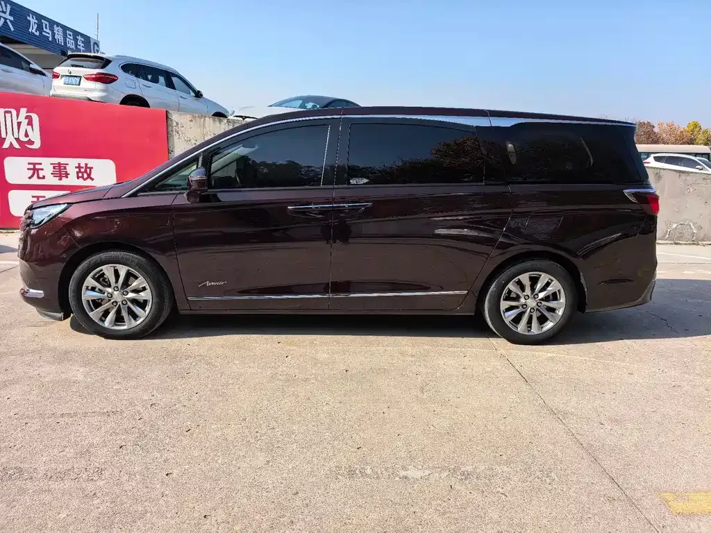 Buick GL8 2022 из CN, фото 6