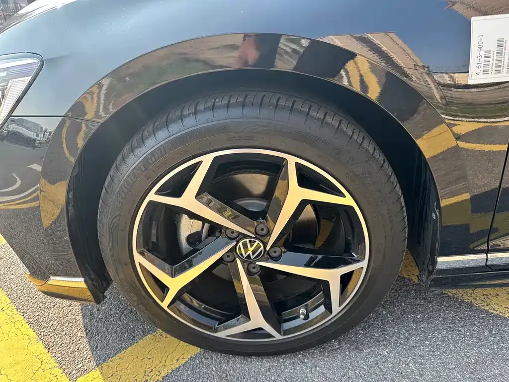 Volkswagen Magotan 2024 из CN, фото 6